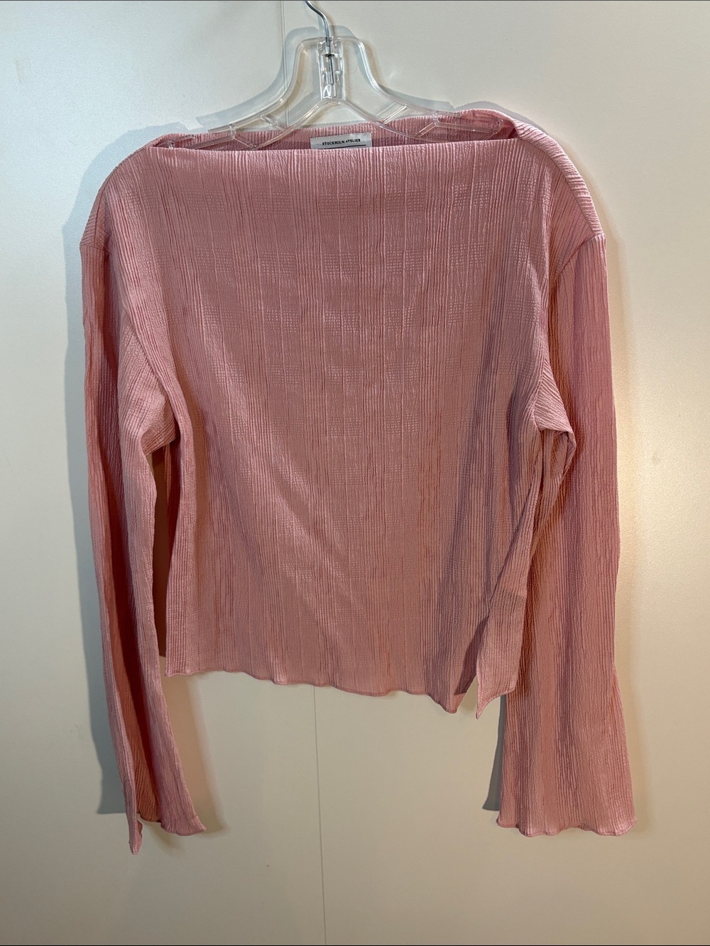 Stockholm Atelier & Other Stories Dusty Pink Textured Long-Sleeve BoatNeck Top12